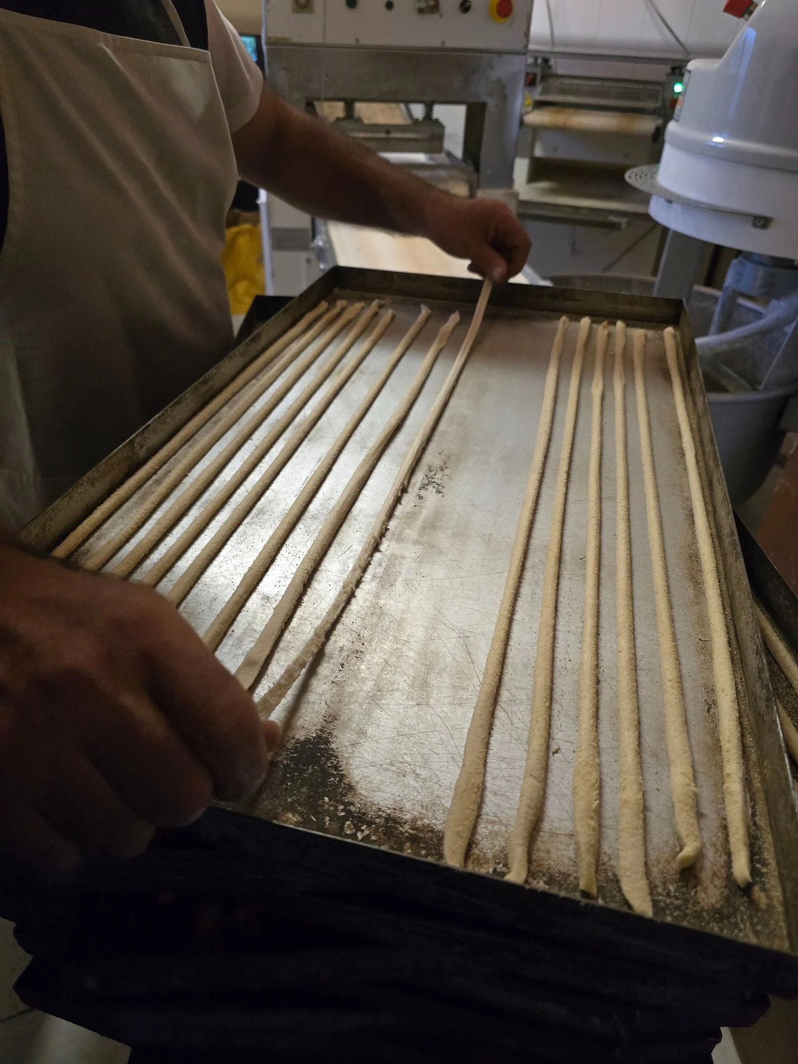 Preparazione grissini La Micca